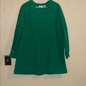 Denim&Co V-Neck Sweater in Vibrant Green